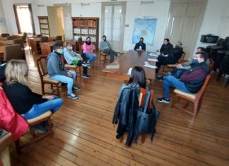 Reunión con propietarios y profesores de gimnasios