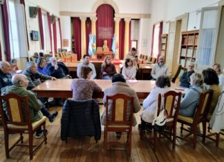 Autoridades y Concejales recibieron a vecinos del barrio Catamarca