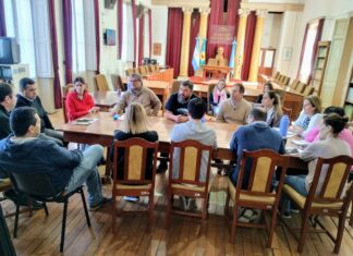Reunión con vecinos de la zona del Parque Municipal por el proyecto de creación de una rotonda