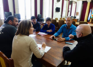 Concejales recibieron a vecinos del barrio Santa Elena